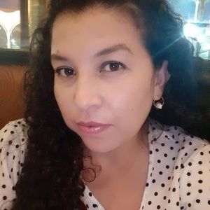 Meet your Posher, Kenia